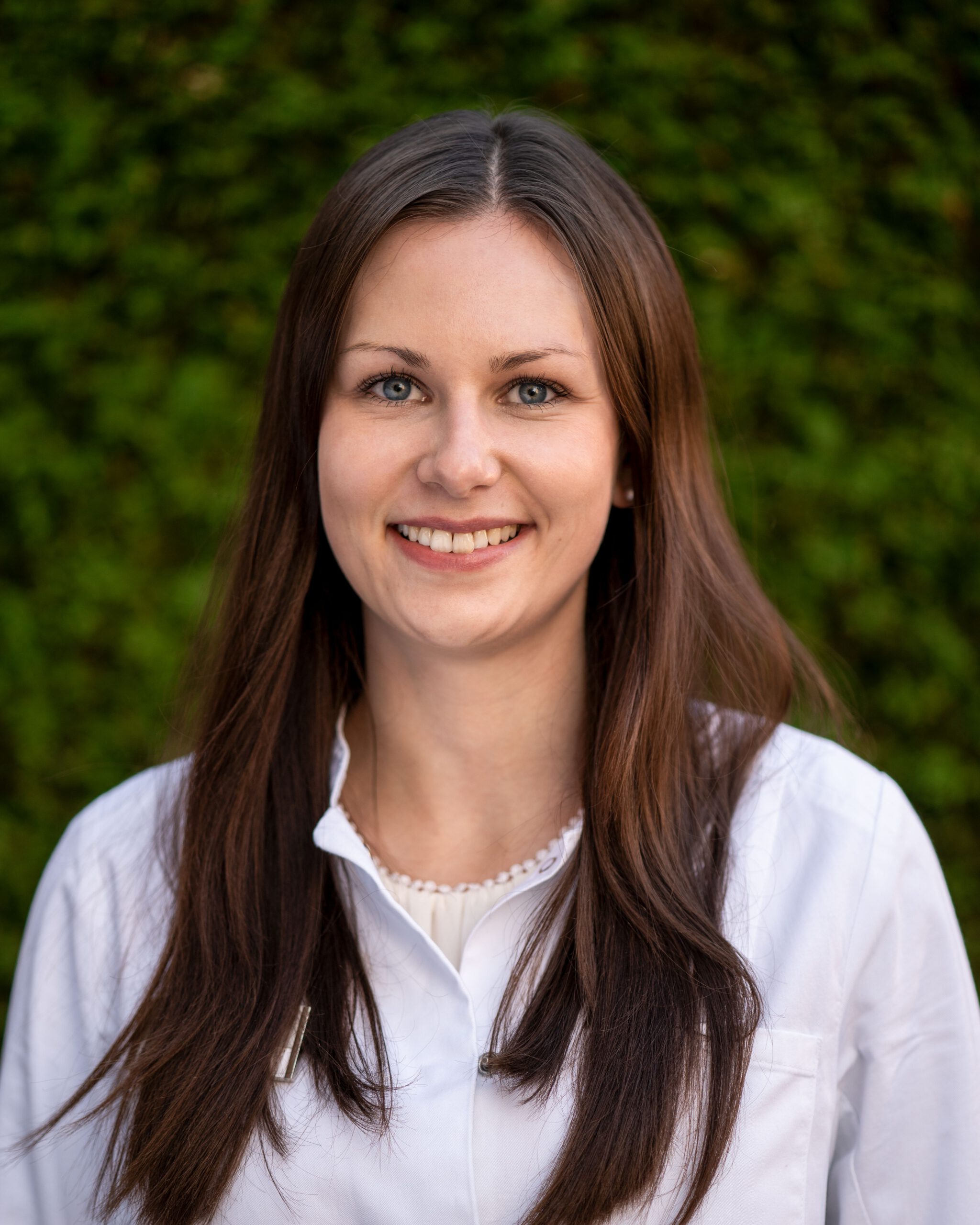 Frau Aleksandra Bak (Apothekerin) Frau Aleksandra Bak (Apothekerin)